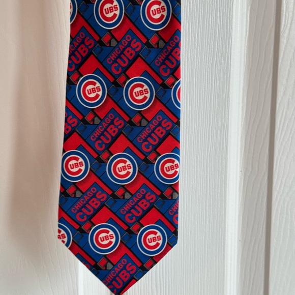 MLB Other - Chicago Cubs Tie
